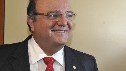 Ex-líder de Lula e Dilma planeja novo partido em apoio ao governo Temer