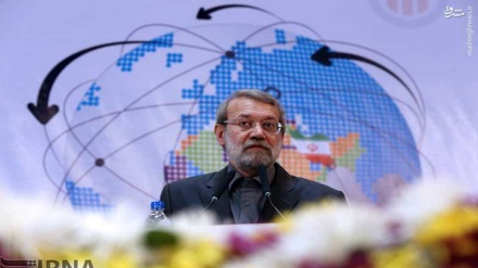 Larijani: Sensacionalismo do Ocidente se deve  ao fracasso das suas políticas