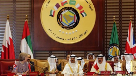 Kumalizika ghafla kikao cha Kuwait na kudhihirika zaidi mwenendo wa kusambaratika Baraza la Ghuba ya Uajemi