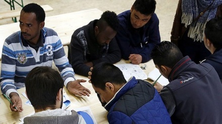 Over 8,000 migrants ‘disappeared’ off Swiss radar in 2016