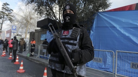 Dois ataques com foguetes foram realizados nesta sexta-feira  em Istambul. Não houve relatos de vítimas.