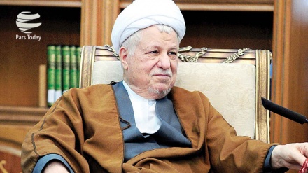 Marji Besar Taklid di Qom Puji Peran Besar Ayatullah Rafsanjani