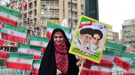 イランイスラム革命勝利を記念する祝祭が始まる