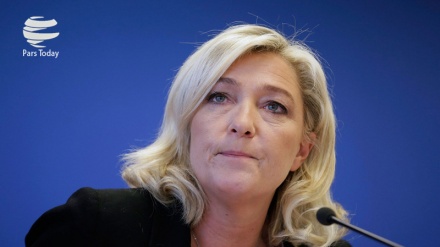 Le Pen, Lübnan'da: Esad, IŞİD'in iktidara gelmesini engelleyecek tek güç 