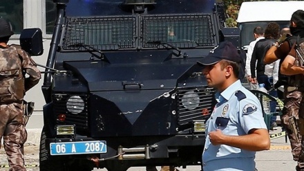  حمله به مرکز پلیس در غازی‌آنتپ ترکیه و درگیری‌ مسلحانه 