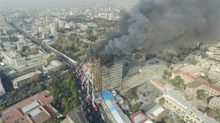 Wani Gini Mai Hawa 17 Ya Kama Da Gobara Ya Kuma Rushe A Birnin Tehran A Safiyar Yau Alhamis