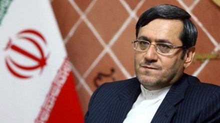 イランの旅行案内書が公開