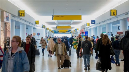 Trump supporter abuses, kicks Muslim woman at JFK airport