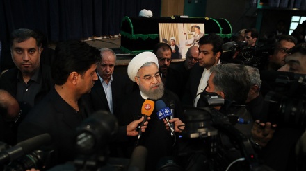 イラン大統領、「ラフサンジャーニー師は、革命のなくてはならない存在」