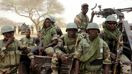Vriten 100 pjesëtarë të grupit terrorist Boko Haram në Nigeri