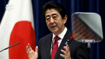 日本首相敦促朝鲜放弃导弹研发计划