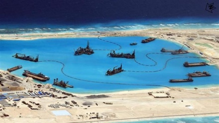 Kina synon të militarizojë ishujt në Detin e Kinës Jugore