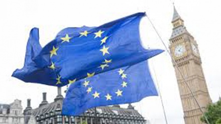 Brexit: governo valuta tassa assunzione lavoratori Ue
