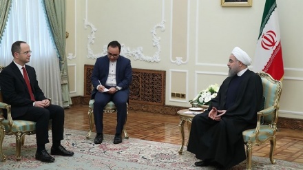 Ruhani: Teherani mirëpret zgjerimin dhe forcimin e marrëdhënieve me Shqipërinë