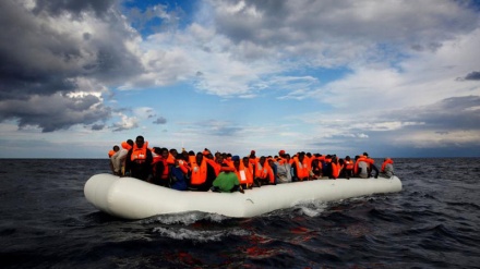 Equipas de salvamento resgatam 255 imigrantes no Mar Mediterrâneo