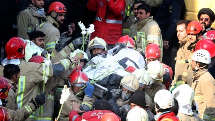 Vazhdon lufta e zjarrfikësve në gërmadhat e ndërtesës Plasko