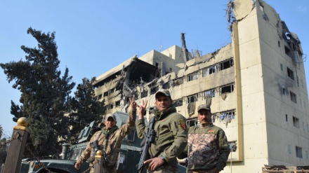 Thyen linjat mbrojtëse të ISIS në perëndim të Mosulit