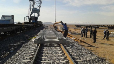 İran-Azerbaycan Cumhuriyeti Demir Yolu Bağlanıyor