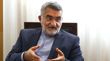 Burudžerdi: SAD ne može prijeći iranski crvenu liniju u regionu