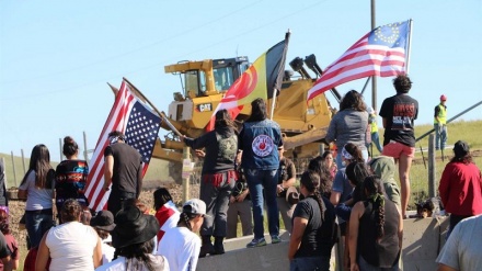 Trump dichiara guerra ai Sioux: 