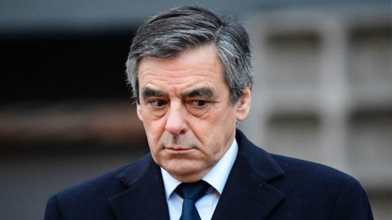 Policija pretresla dom Francoisa Fillona