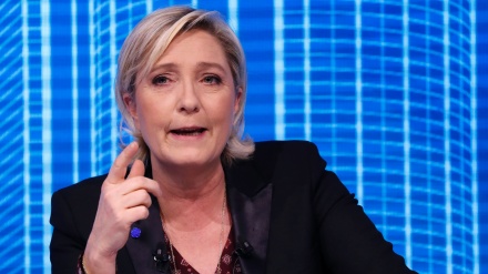 Francia: Le Pen vs. media, sulla scia di Trump