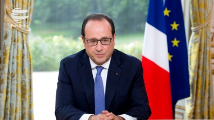 Hollande dün Fransa'da yaşanan olaylarla ilgili açıklamada bulundu