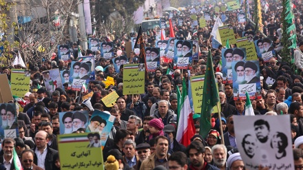 Iran; Marshi i madh i popullit iranian me rastin e 22 Bahmanit, 38 vjetorit të Revolucioni Islamik të Iranit