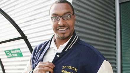 モハメド・アリ氏の息子、イスラム的な名前により空港で拘束