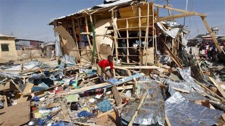 Bombing near army chief's convoy kills 15 in Mogadishu