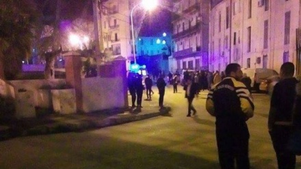 Aljeriya : Dan Kunar Bakin Wake Ya Raunata 'Yan Sanda 3 