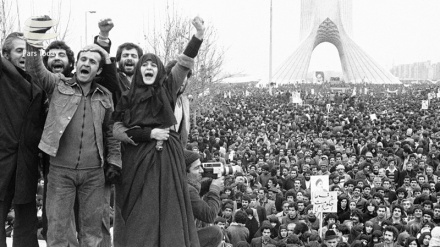 Iran, 40 Tahun Pasca Revolusi Islam (25)