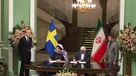 Iran, Sweden sign five documents of cooperation