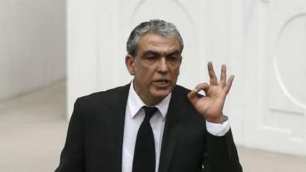 HDP'li vekil İbrahim Ayhan gözaltına alındı 