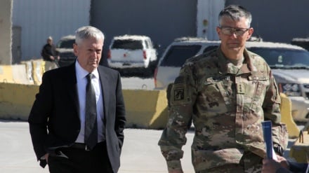 שר ההגנה האמריקני מאטיס המבקר בעיראק