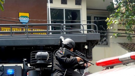 Indonesian police shoot dead Daesh-linked attacker 