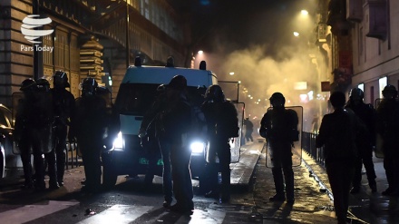 Francia, proteste dei cinesi a Parigi