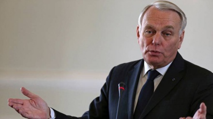 Francia, Ayrault: “reagiremo a cyberattacchi”