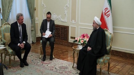 Iran: Rohani, tutte le parti dell'accordo sul nucleare iraniano sono obbligati a rispettarlo