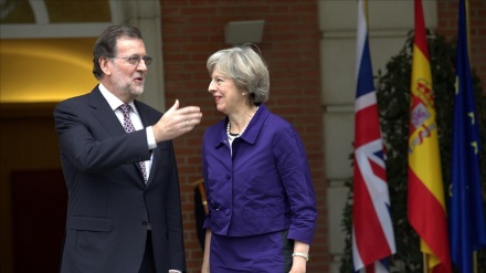 Rajoy pide a May un 