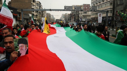 イラン体制責任者、「イスラム革命勝利記念行進は、挙国一致のシンボル」