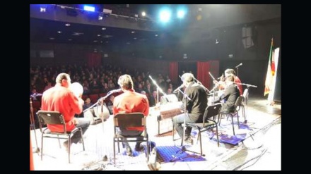 Realizimi i programit artistik nga artistët iranianë në Shqipër