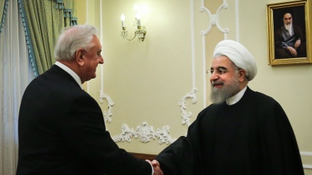 Presidente Rouhani recebe chefe da Assembleia Nacional da Bielorrússia