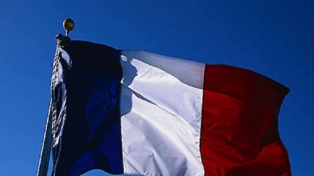 Parigi; Fekl nuovo ministro Interno