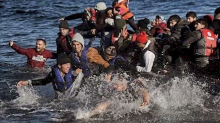 Tunisia, proteste contro la nave anti-migranti