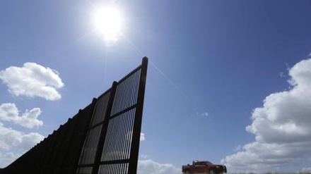 Messico a Trump, risponderemo colpo su colpo