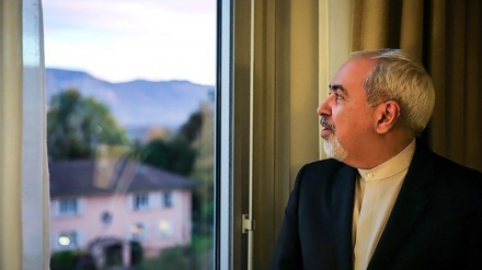 イラン外相、「世界は対話を行うための指導者を必要とする」