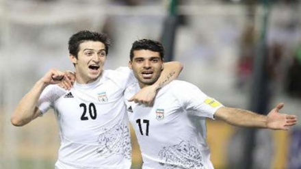 Seleção de Futebol iraniano bate Qatar e está a um passo de Mundial da Rússia 