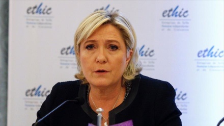 Francia: Le Pen si sospende da presidenza Fn, da questo momento sono soltanto candidata