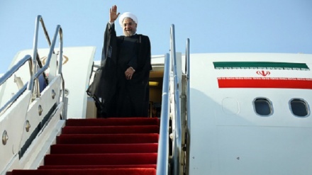 Ҳасан Руҳоний Москвага етиб келди